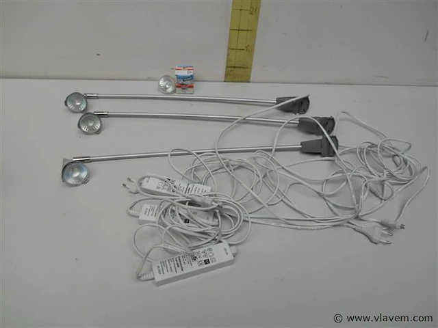 3 spots 12v/220v eccpo disply servise - afbeelding 1 van  1