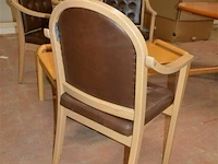 3 stoelen en 2 bijzettafeltjes - afbeelding 3 van  4