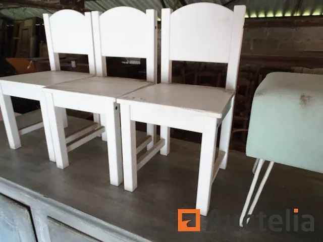 3 stoelen kinderen en 1 ottomaans - afbeelding 5 van  6