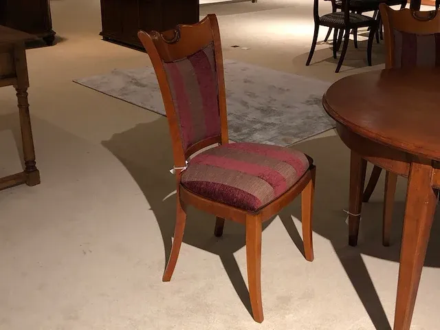 3 stoelen - afbeelding 1 van  5