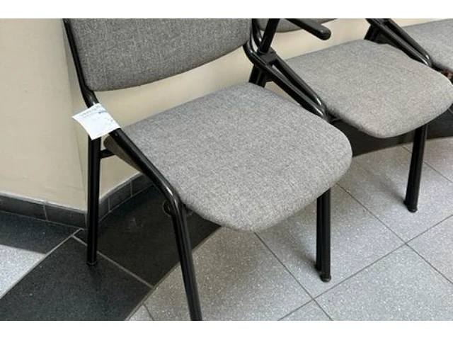 3 stoelen - afbeelding 2 van  4