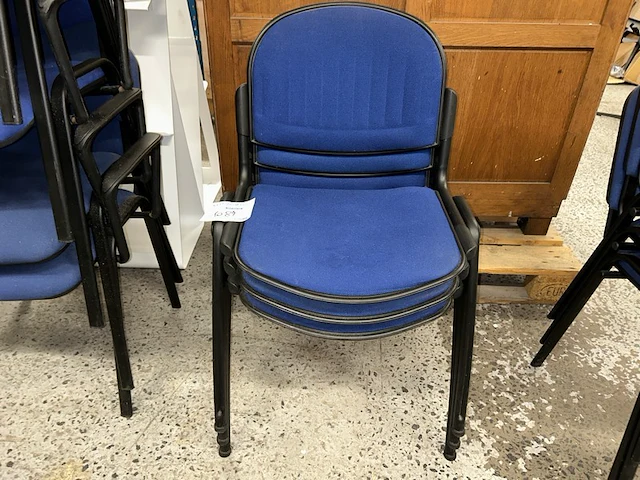 3 stoelen - afbeelding 1 van  6