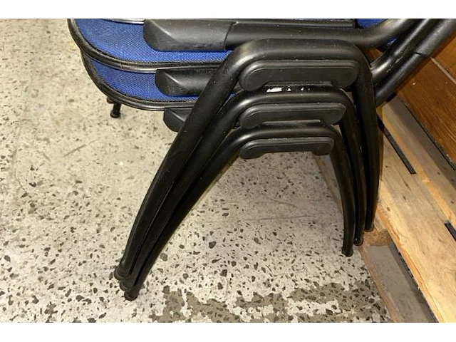3 stoelen - afbeelding 4 van  6
