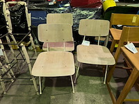 3 stoelen - afbeelding 1 van  4