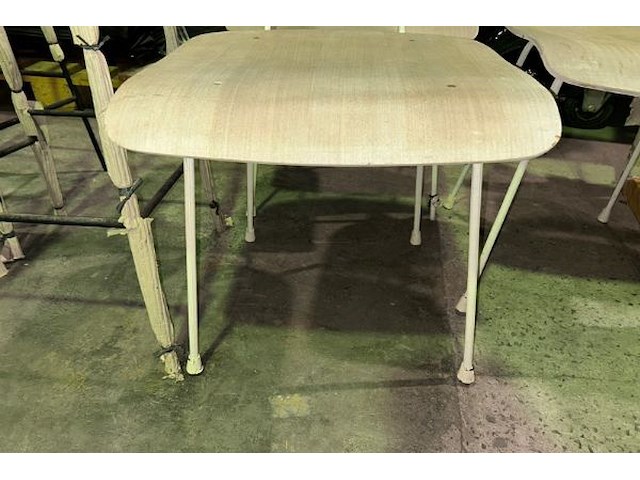 3 stoelen - afbeelding 3 van  4