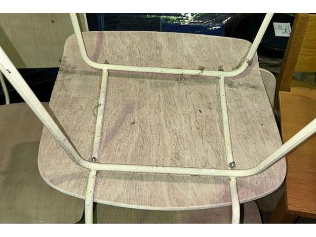 3 stoelen - afbeelding 4 van  4