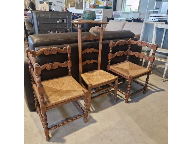 3 stoelen - afbeelding 4 van  4