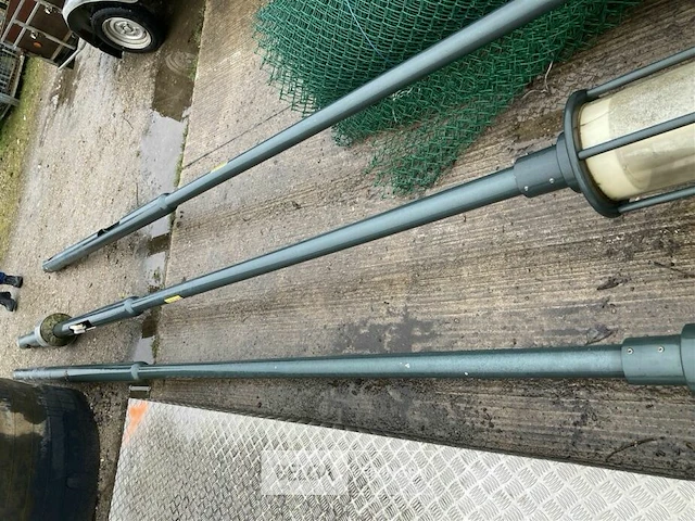 3 straatlampen op mast - afbeelding 3 van  4