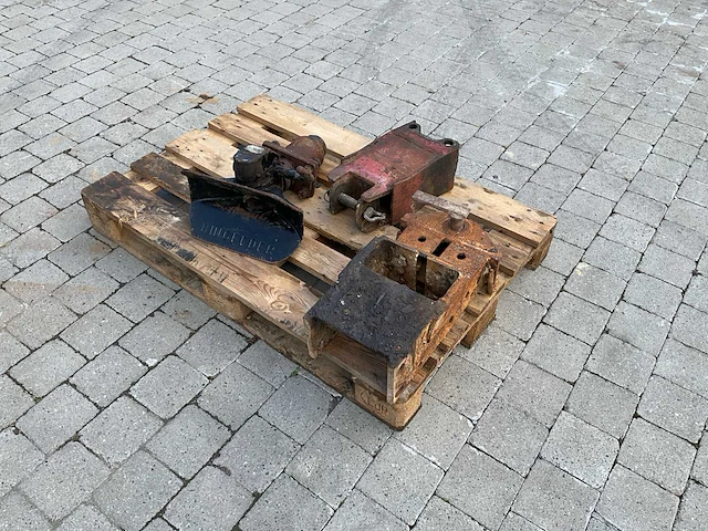 3 stuks diverse trekhaak voor tractor of vrachtwagen - afbeelding 4 van  11