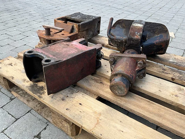 3 stuks diverse trekhaak voor tractor of vrachtwagen - afbeelding 7 van  11