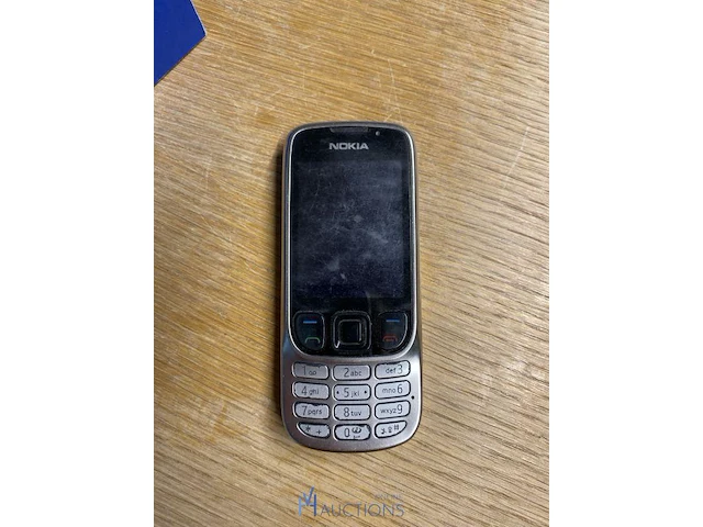 3 telefoons nokia 6303i - afbeelding 4 van  10