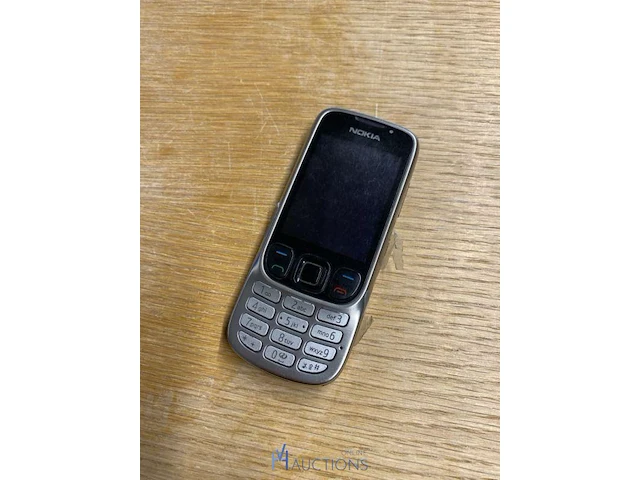 3 telefoons nokia 6303i - afbeelding 8 van  10