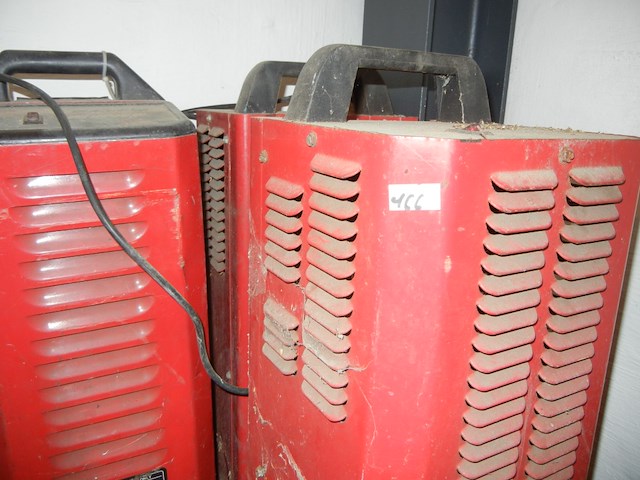 3 toestellen om zwaarder te lassen en laspost - afbeelding 1 van  3