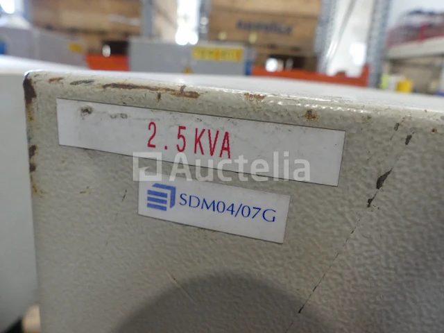 3 transformatoren van 2,5 kva in bouwkast - afbeelding 2 van  10