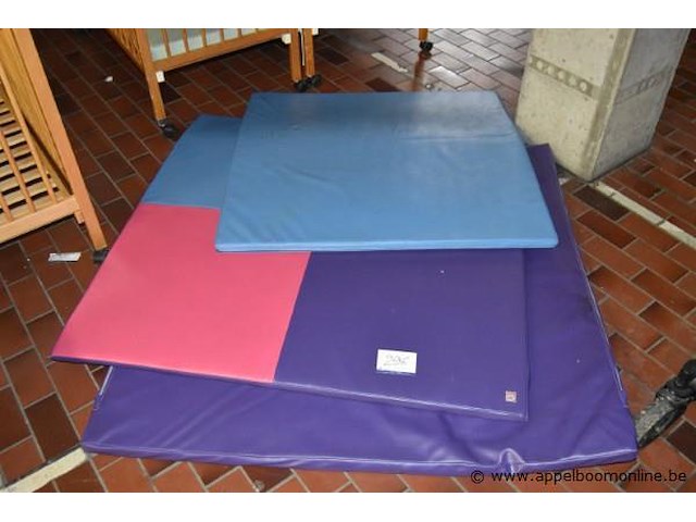 3 valmatten - afbeelding 1 van  1