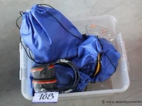 3 veiligheidshelmen plus hoofdtelefoon en bril - afbeelding 1 van  2