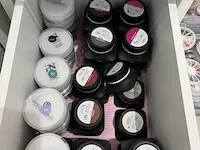 3 verrijdbare ladenkastjes compleet met inhoud - afbeelding 15 van  16