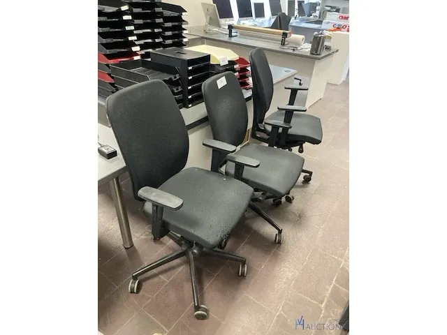 3 verrijdbare typistestoelen - afbeelding 1 van  5