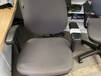 3 verrrijdbare typistenstoelen - afbeelding 3 van  5