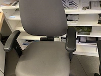 3 verrrijdbare typistenstoelen - afbeelding 5 van  5