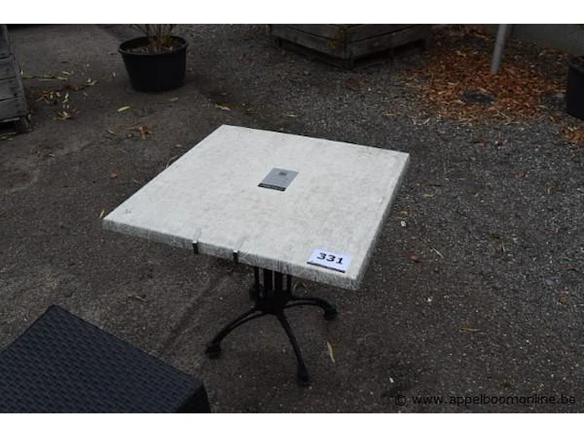 3 vierkante terrastafels - afbeelding 1 van  3