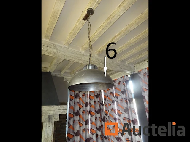 3 vintage metalen verlichtingsarmaturen, 1 plastic spiegel - ref: 9966-006 - afbeelding 1 van  4