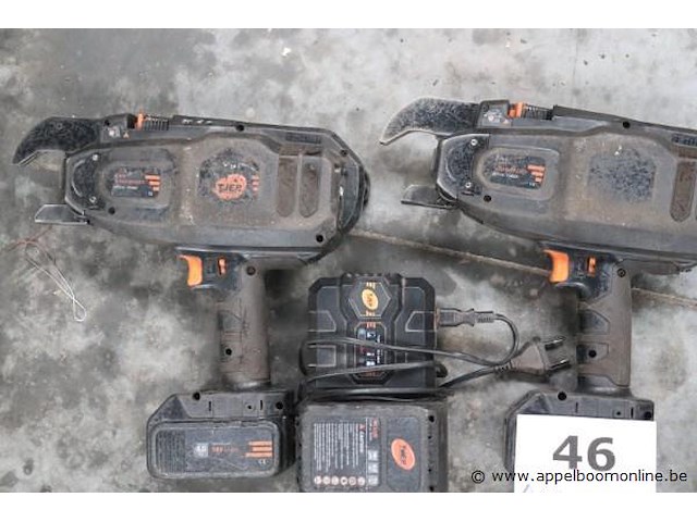 3 vlechtmachines tjep ultra grip, werking niet gekend - afbeelding 2 van  2