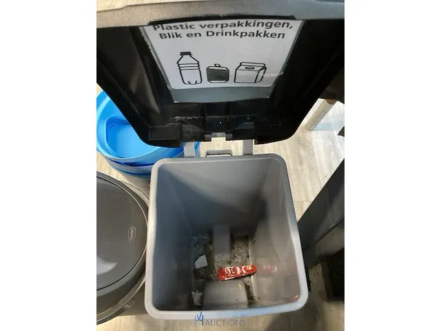 3 vuilnisbakken - afbeelding 5 van  6