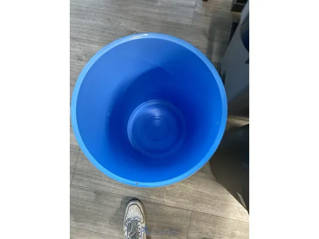 3 vuilnisbakken - afbeelding 6 van  6