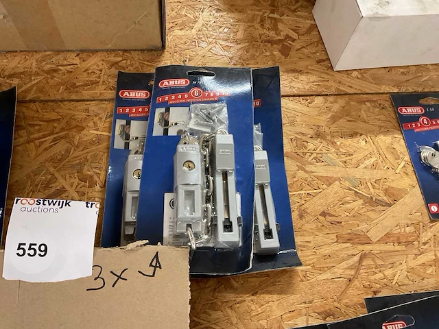 3 x afsluitbare deurketting - afbeelding 1 van  4