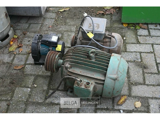 3 x diverse motor - afbeelding 1 van  7