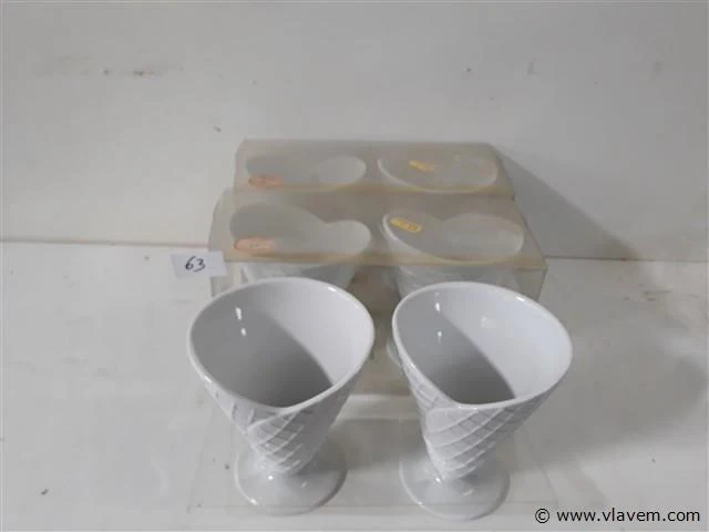3 x ijscoupe 14 cm porselein 2 stuks - afbeelding 1 van  2