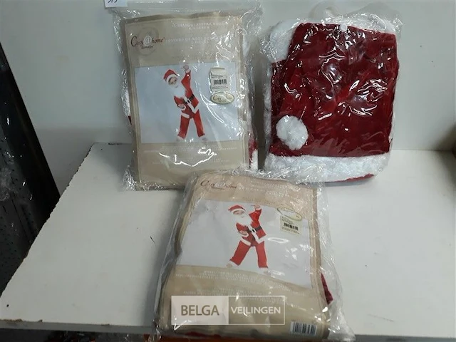 3 x jongens kerstpak - afbeelding 1 van  3