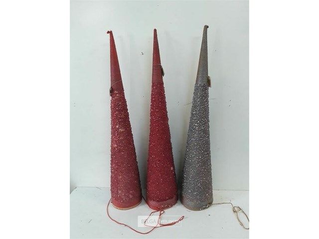 3 x kerstkegel 75 cm beschadigd - afbeelding 3 van  3