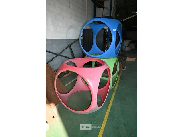 3 x kunststof kubus met gaten - afbeelding 5 van  5