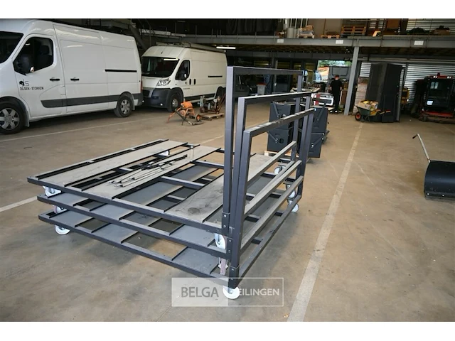 3 x metalen kar voor theaterstoelen - afbeelding 1 van  5