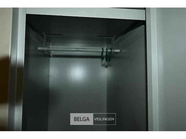 3 x metalen lockerkast voor 2 personen - afbeelding 5 van  5