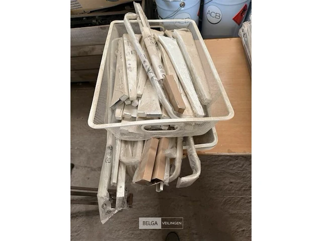 3 x metalen opbergrek met legplanken en toebehoren - afbeelding 4 van  4
