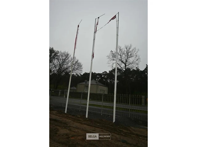 3 x metalen vlaggenmast - afbeelding 1 van  5