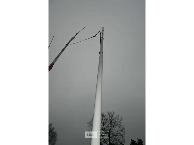 3 x metalen vlaggenmast - afbeelding 3 van  5