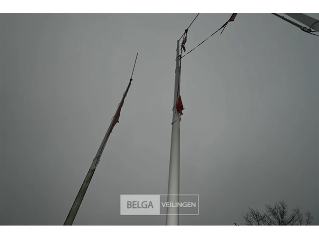 3 x metalen vlaggenmast - afbeelding 4 van  5