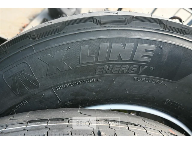 3 x michelin vrachtwagenband + velg - afbeelding 4 van  6