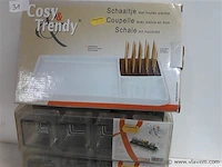 3 x serveerschaal 1 x met plank 2 x leisteen + 4 glaasjes - afbeelding 2 van  2