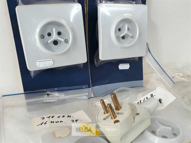 3 x stekker + 4 x stopkontact 380v/16a 3p - afbeelding 3 van  3