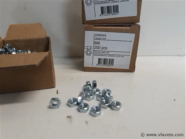 3 x zeskantmoeren verzinkt m 4 200 stuks - afbeelding 2 van  2