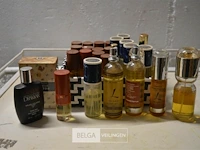 ±30 div soorten klassieke parfums - afbeelding 1 van  3