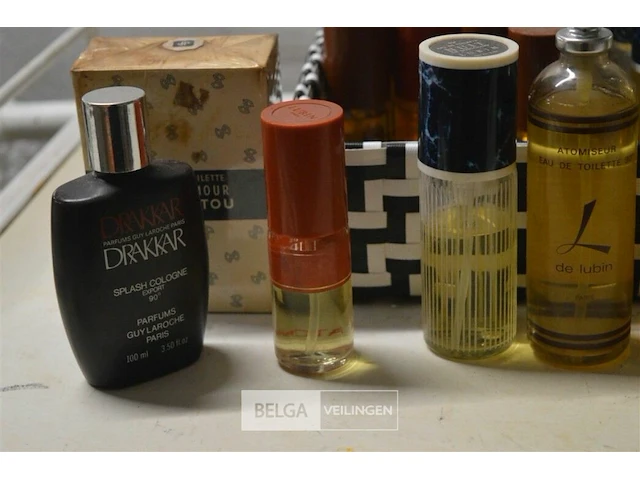 ±30 div soorten klassieke parfums - afbeelding 2 van  3