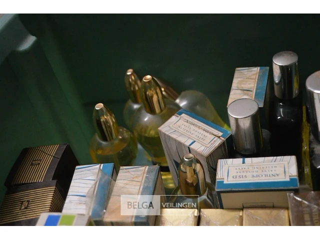 ±30 div soorten klassieke parfums - afbeelding 7 van  8