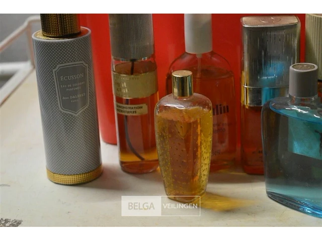 ±30 div soorten klassieke parfums - afbeelding 2 van  4