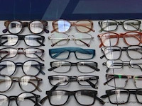 30 diverse leesbrillen - afbeelding 2 van  3